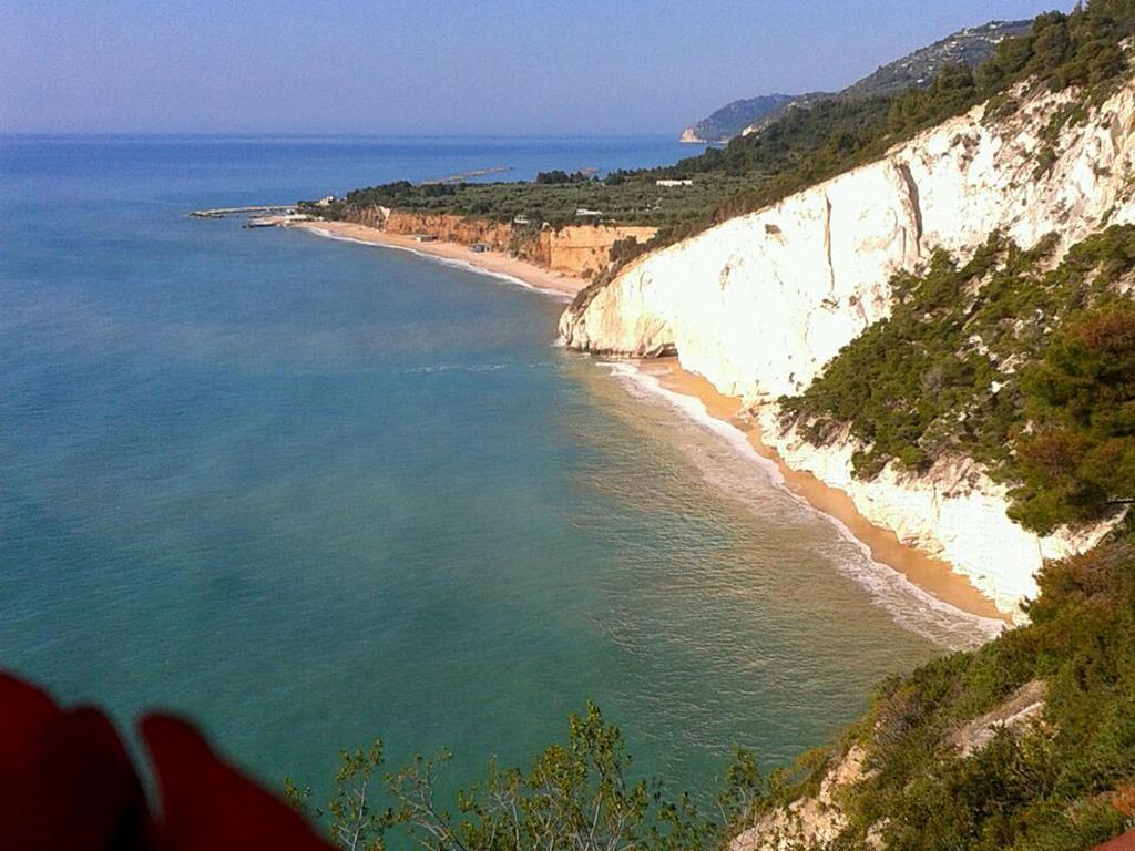 Leonardo Casa Vacanze Villa Mattinata Luaran gambar