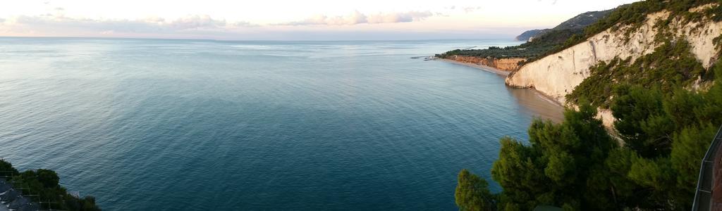 Leonardo Casa Vacanze Villa Mattinata Luaran gambar